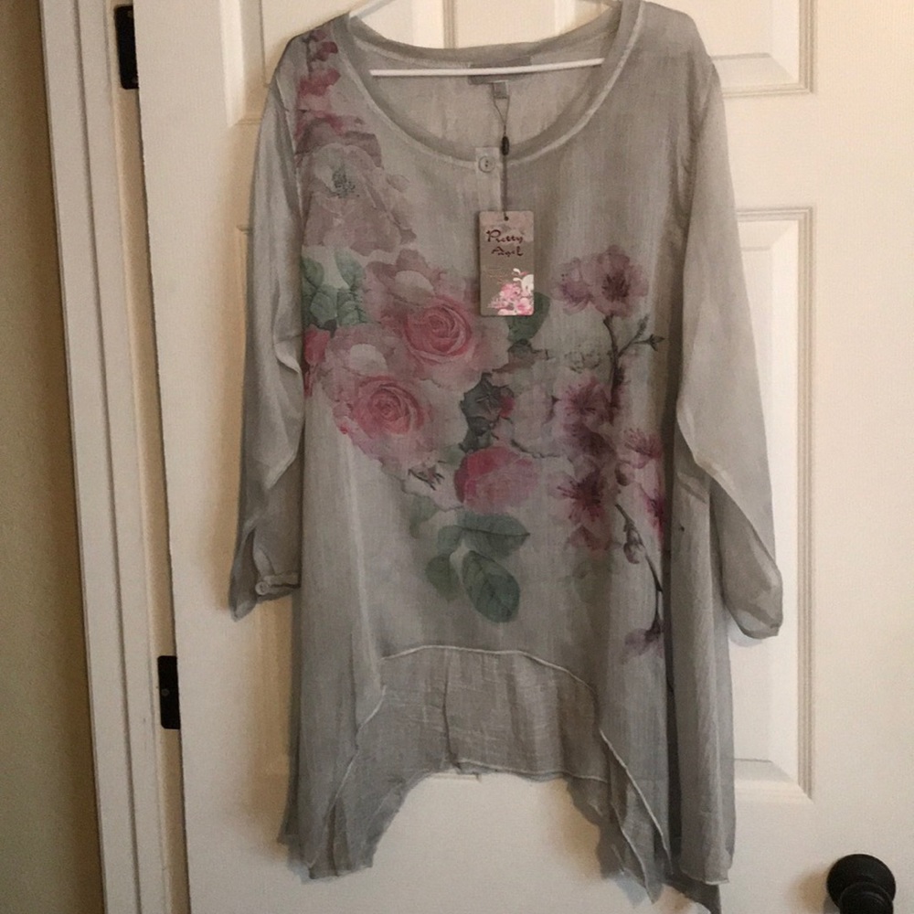 Pretty Angel Blouse Tunic NWT
